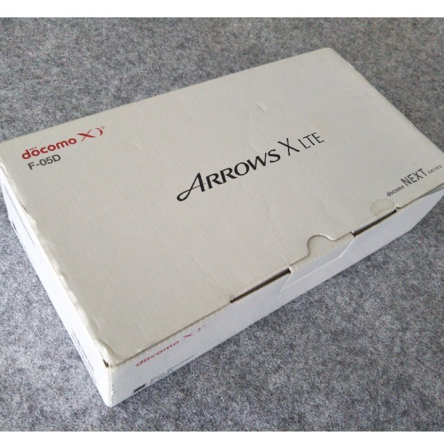 富士通(フジツウ)の★美品 ARROWS Ｘ LTE  F−05D docomo 利用制限○です。 スマホ/家電/カメラのスマートフォン/携帯電話(スマートフォン本体)の商品写真