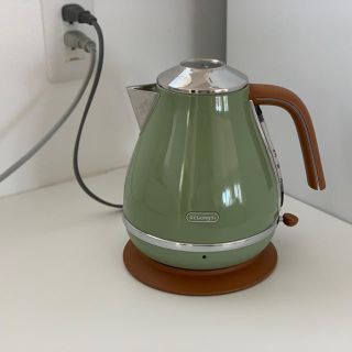 デロンギ(DeLonghi)のデロンギ＊電気ケトル＊訳あり美品(電気ケトル)