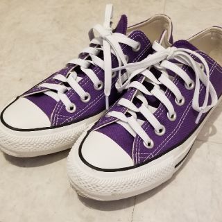 コンバース(CONVERSE)のコンバース 4 1/2　紫　ローカットスニーカー(スニーカー)