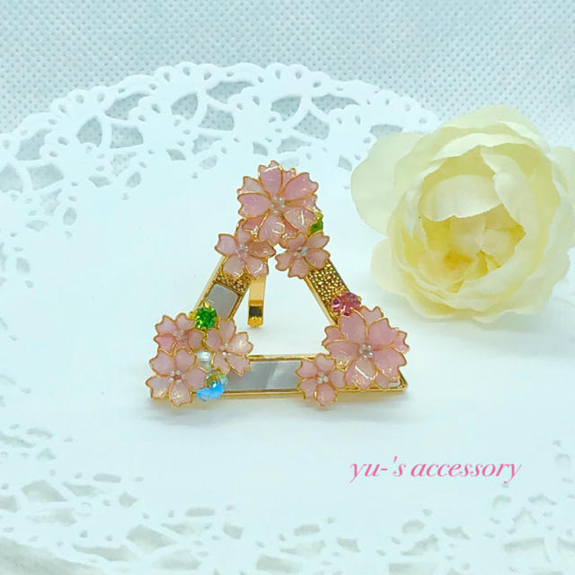 桜 ポニーフック･三角 ハンドメイドのアクセサリー(ヘアアクセサリー)の商品写真