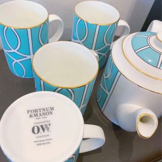 ティファニー(Tiffany & Co.)の超希少‼︎日本未販売のFortnum&Masonのティーポットとカップ4個セット(グラス/カップ)