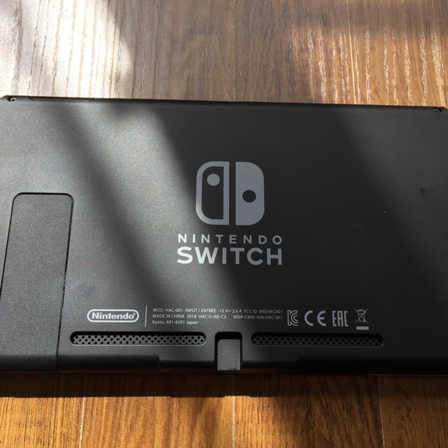 Nintendo Switch(ニンテンドースイッチ)の任天堂 Switch 旧型 エンタメ/ホビーのゲームソフト/ゲーム機本体(家庭用ゲーム機本体)の商品写真