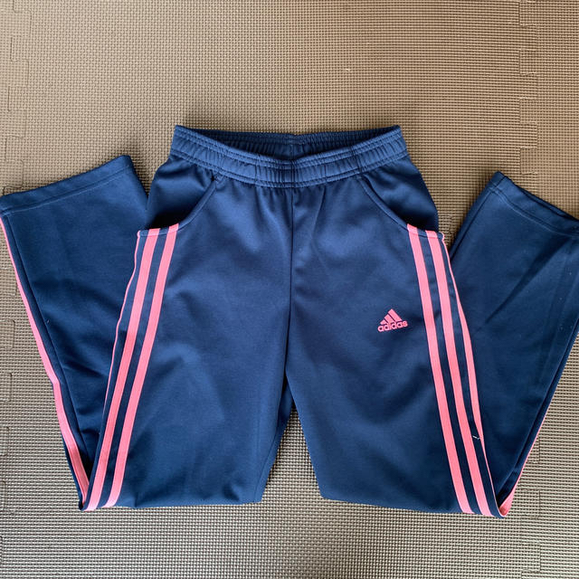 adidas(アディダス)のadidasジャージ上下セットmarii様専用 キッズ/ベビー/マタニティのキッズ服女の子用(90cm~)(その他)の商品写真