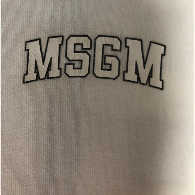 MSGM(エムエスジイエム)のMSGM Ｔシャツ　レディース　メンズ　ホワイト メンズのトップス(Tシャツ/カットソー(半袖/袖なし))の商品写真