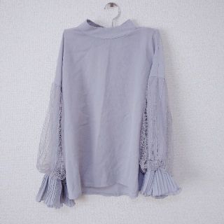 フィフス(fifth)のfifth  グレー  ブラウス  美品(シャツ/ブラウス(長袖/七分))