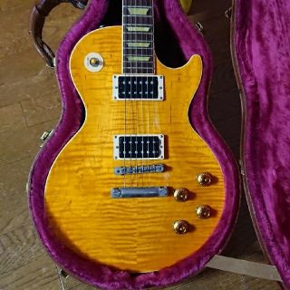 ギブソン(Gibson)のギブソン レスポール クラッシック (エレキギター)