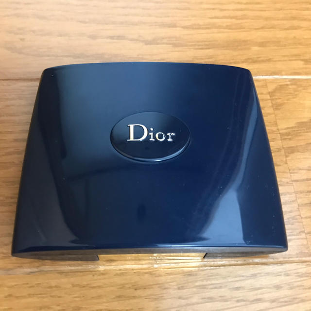 Christian Dior(クリスチャンディオール)のDior ディオール アイシャドウ  サンククルール コスメ/美容のベースメイク/化粧品(アイシャドウ)の商品写真