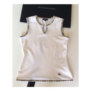 バーバリー(BURBERRY)の BURBERRY LONDON バーバリー⭐️タンクトップ カットソー(カットソー(半袖/袖なし))