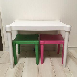 イケア(IKEA)のIKEA テーブルと椅子2個セット(その他)