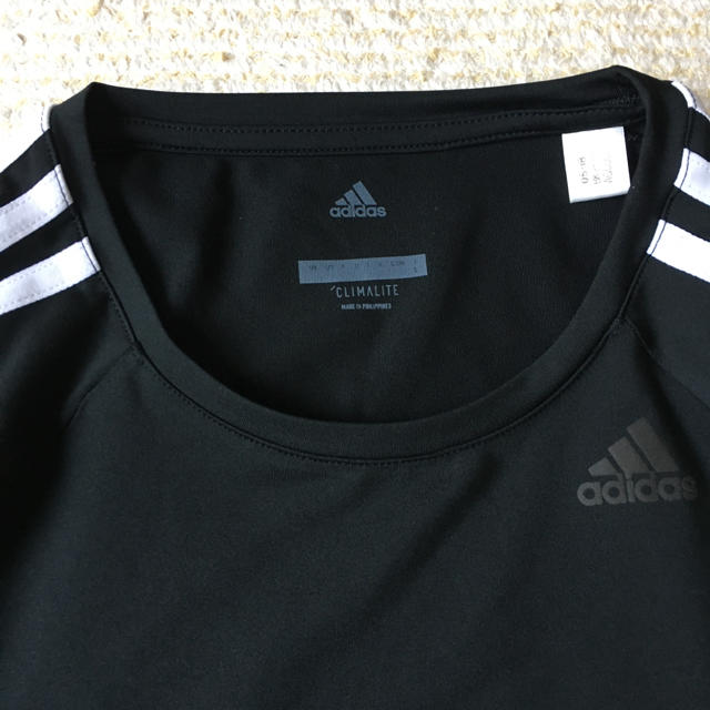 adidas(アディダス)のアディダス    半袖Tシャツ キッズ/ベビー/マタニティのキッズ服女の子用(90cm~)(Tシャツ/カットソー)の商品写真