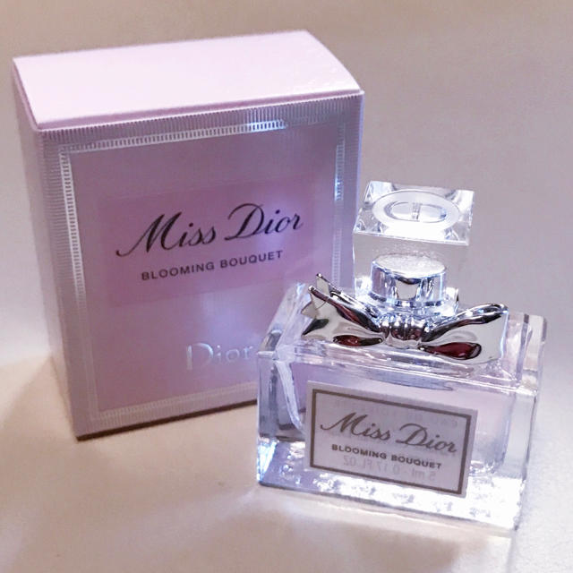 Dior(ディオール)のミスディオール⭐️ブルーミングブーケ 5ml コスメ/美容の香水(香水(女性用))の商品写真