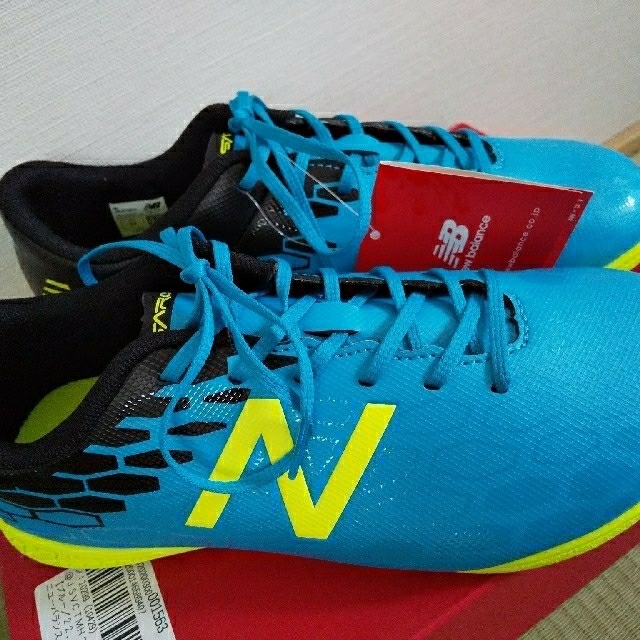 New Balance(ニューバランス)の新品★ニューバランス   トレーニングシューズ   22.5 スポーツ/アウトドアのサッカー/フットサル(シューズ)の商品写真