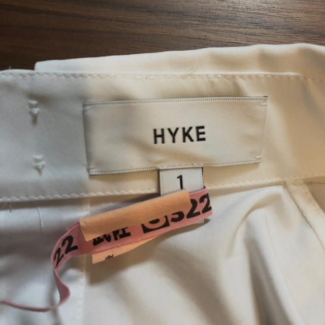 HYKE(ハイク)のHYKE 2017-18年秋冬　シャツ レディースのトップス(シャツ/ブラウス(長袖/七分))の商品写真