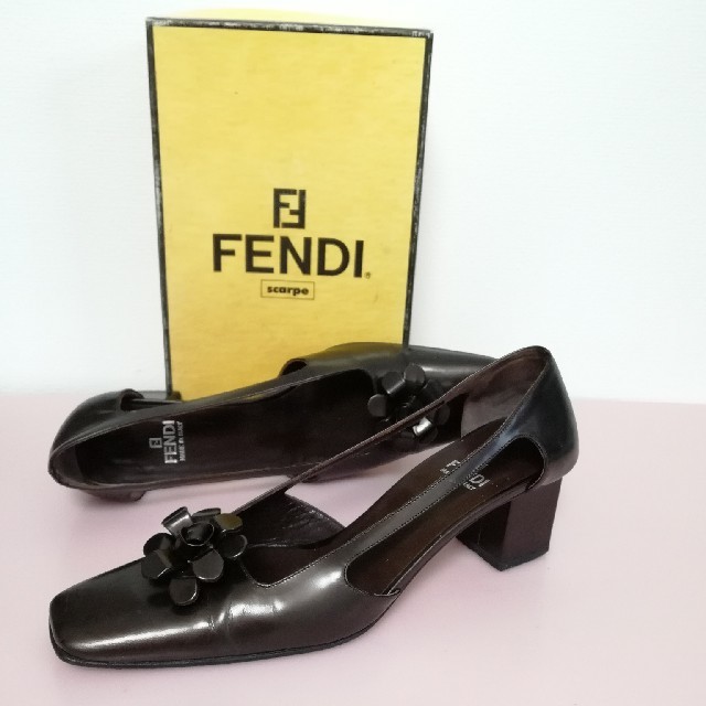 正規店お得 FENDI パンプス 170619 の通販 by あっこ's shop