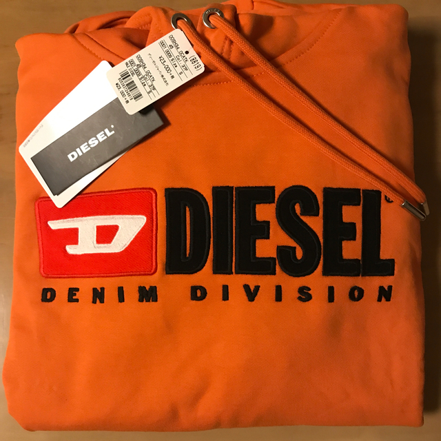 DIESEL パーカー39SSサイズオレンジ色