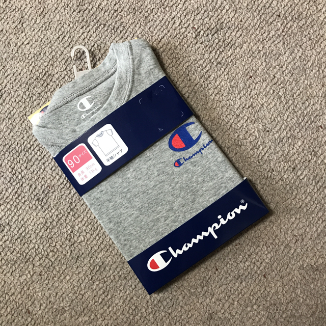 Champion(チャンピオン)の☆ゆりないまぐぢゅ様専用☆ チャンピオン Tシャツ3枚セット キッズ/ベビー/マタニティのキッズ服男の子用(90cm~)(Tシャツ/カットソー)の商品写真