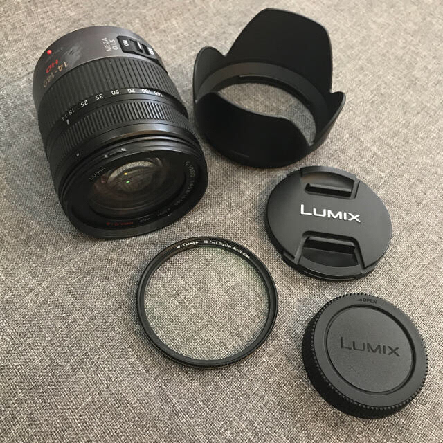 [付属品多数] LUMIX G VARIO HD 14-140mm + GH1ミラーレス一眼