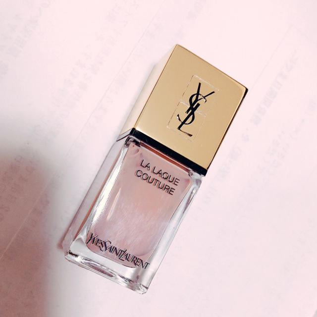 Yves Saint Laurent Beaute(イヴサンローランボーテ)のイヴ・サンローラン  ラ　ラッククチュール22 コスメ/美容のネイル(マニキュア)の商品写真