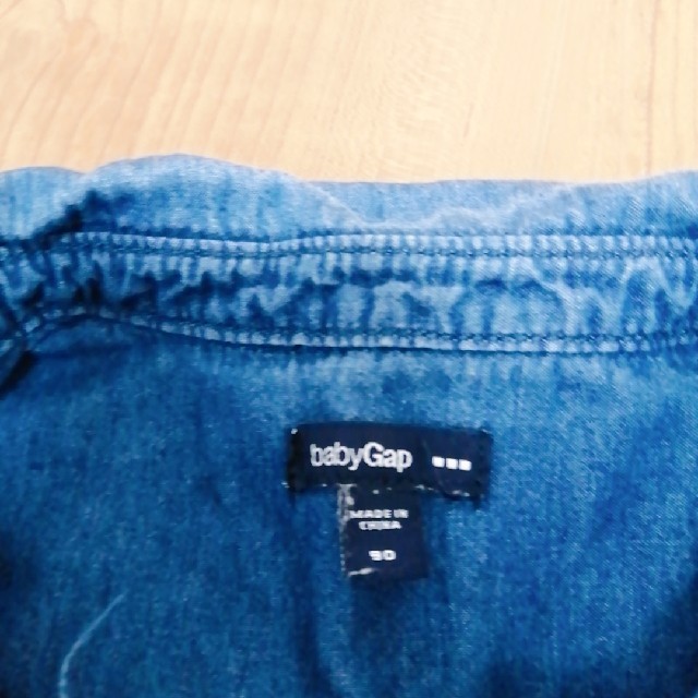 babyGAP(ベビーギャップ)のbabyGap　デニムフリフリワンピース(90) キッズ/ベビー/マタニティのキッズ服女の子用(90cm~)(ワンピース)の商品写真