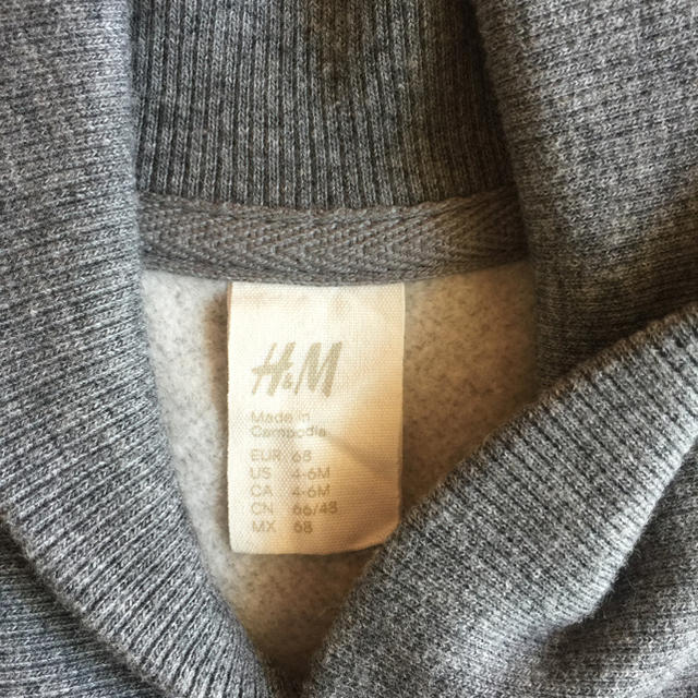 H&M(エイチアンドエム)のH&M上着 キッズ/ベビー/マタニティのベビー服(~85cm)(ジャケット/コート)の商品写真