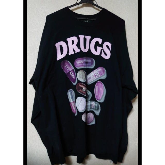 MILKBOY(ミルクボーイ)のmilkboy PILLS L.S. Tシャツ ロンT drugs メンズのトップス(Tシャツ/カットソー(七分/長袖))の商品写真