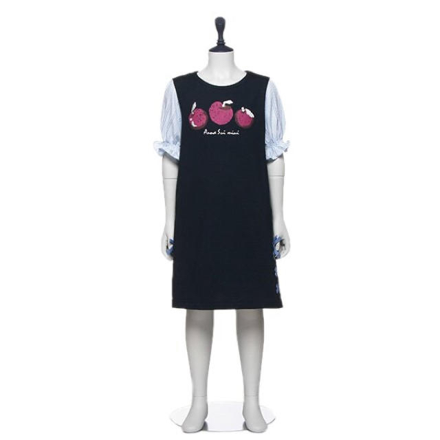 ANNA SUI mini(アナスイミニ)の新品　アナスイミニ  リンゴプリントワンピース　 キッズ/ベビー/マタニティのキッズ服女の子用(90cm~)(ワンピース)の商品写真