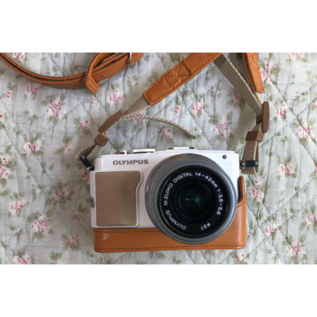 ほぼ未使用】OLYMPUS ミラーレス一眼 PEN Lite E-PL5 | www