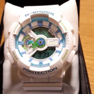 ジーショック(G-SHOCK)のCASIO G-SHOCK 腕時計　GA-110WG-7(腕時計(デジタル))