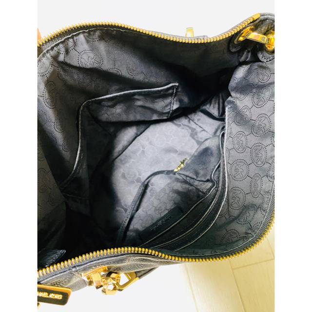 Michael Kors(マイケルコース)ののん様専用　正規品 MICHAEL KORS マイケルコース　バッグ レディースのバッグ(トートバッグ)の商品写真