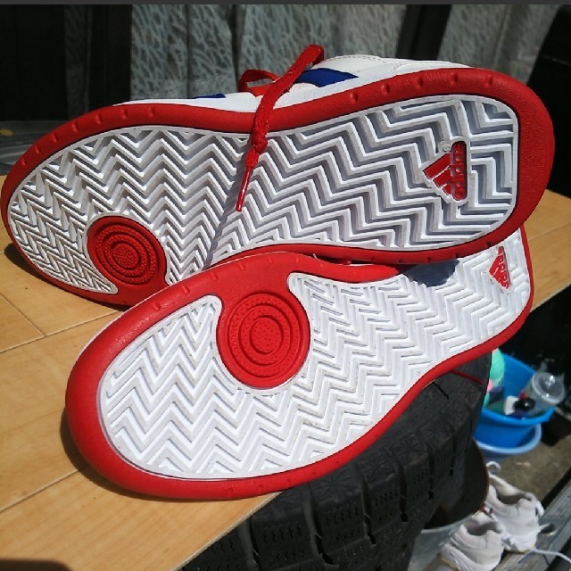 adidas(アディダス)のマリモさん専用     (中古) アディダス スニーカー 27.5cm メンズの靴/シューズ(スニーカー)の商品写真