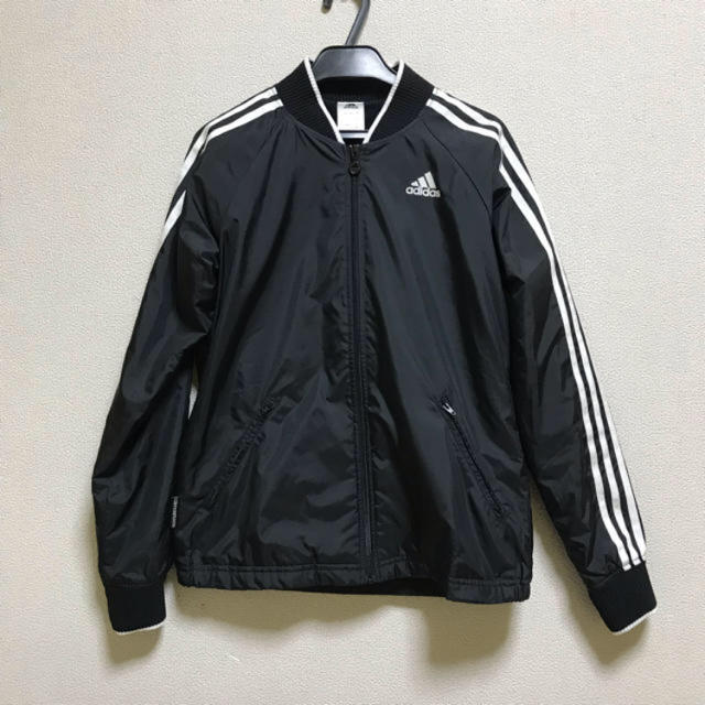 adidas(アディダス)の値下げ‼️adidas 裏起毛シャカブルゾン レディースのジャケット/アウター(ブルゾン)の商品写真