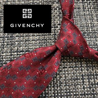 ジバンシィ(GIVENCHY)の【人気】givenchy  イタリア製最高級シルク100%ネクタイ　レッド　ロゴ(ネクタイ)