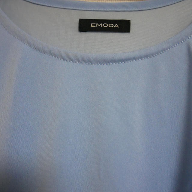 EMODA(エモダ)のトップス レディースのトップス(Tシャツ(半袖/袖なし))の商品写真