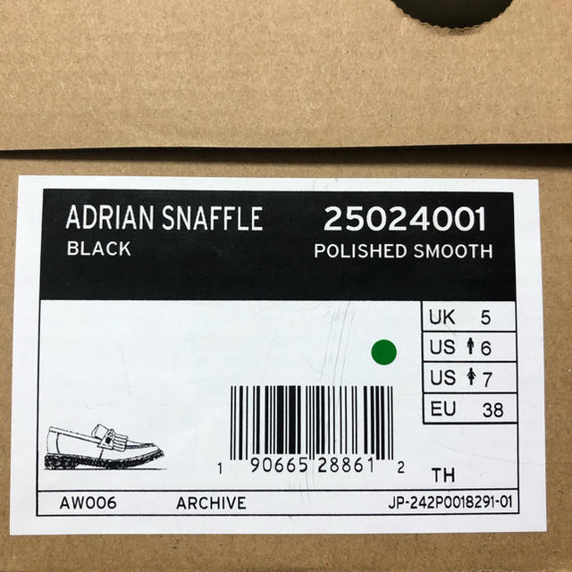 Dr.Martens(ドクターマーチン)のドクターマーチン　ADRIAN SNAFFLE  ローファー　ブラック レディースの靴/シューズ(ローファー/革靴)の商品写真