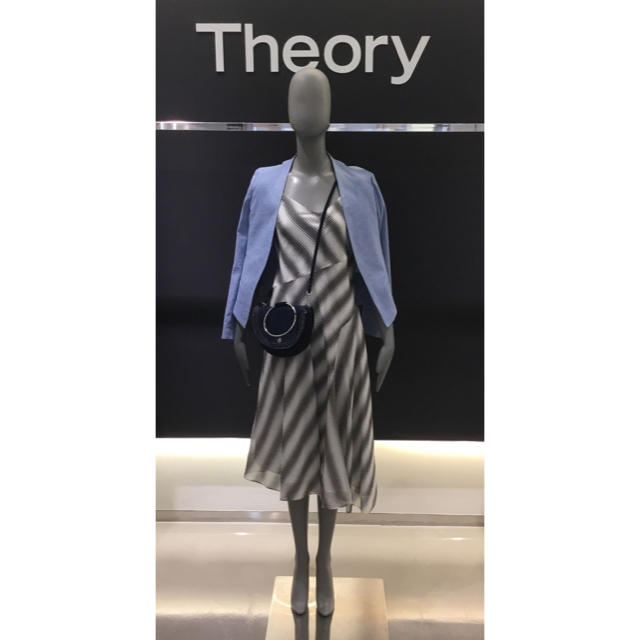 theory(セオリー)のTheory 18SS リネンノーカラージャケット ブルー 定価4.8万円 レディースのジャケット/アウター(ノーカラージャケット)の商品写真