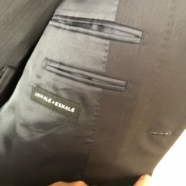 INHALE  EXHALE スーツ　激 メンズのスーツ(セットアップ)の商品写真