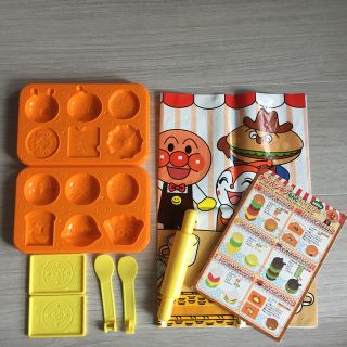 バンダイ(BANDAI)のアンパンマン 粘度ベーカリー(知育玩具)