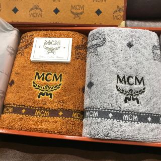 エムシーエム(MCM)のMCM正規品　ウォッシュタオル　韓国好き　新品未使用(タオル/バス用品)