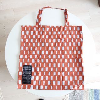 マリメッコ(marimekko)の【marimekko】トートバッグ：茶色(トートバッグ)