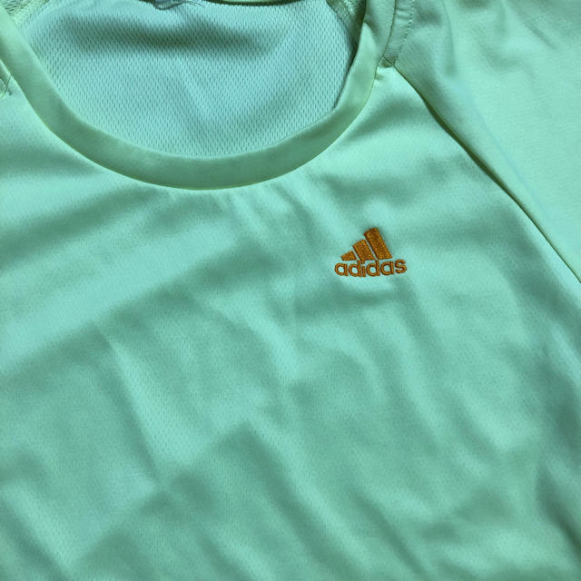 adidas(アディダス)のトレーニングウェア　Tシャツ　蛍光イエロー スポーツ/アウトドアのランニング(ウェア)の商品写真