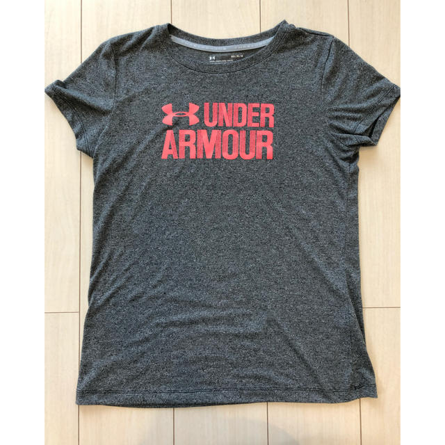 UNDER ARMOUR(アンダーアーマー)のアンダーアーマー　Tシャツ レディース レディースのトップス(Tシャツ(半袖/袖なし))の商品写真