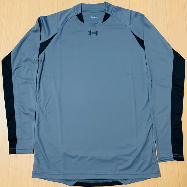 UNDER ARMOUR(アンダーアーマー)のアンダーアーマー／長袖シャツＵＡ・HＧ・LOOSE／SM スポーツ/アウトドアのトレーニング/エクササイズ(トレーニング用品)の商品写真