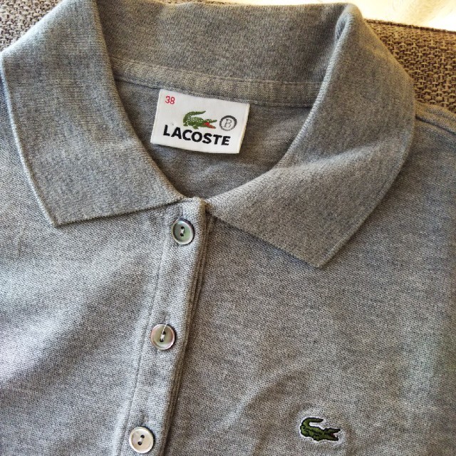 LACOSTE(ラコステ)のコロネ様専用  LACOSTE(ラコステ)新品ポロシャツ☆ レディースのトップス(ポロシャツ)の商品写真