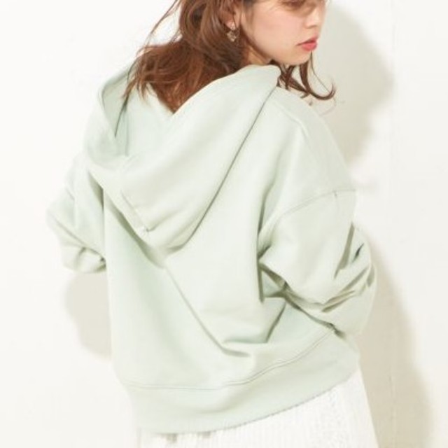 natural couture(ナチュラルクチュール)の予約🌸北ぼう様専用🌸ハーフジップパーカー レディースのトップス(パーカー)の商品写真