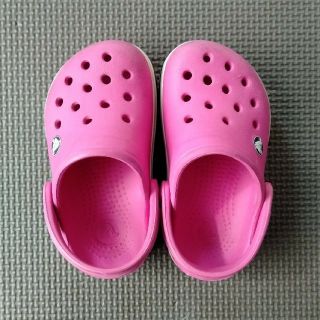 クロックス(crocs)のクロックス　キッズ　ピンク(サンダル)