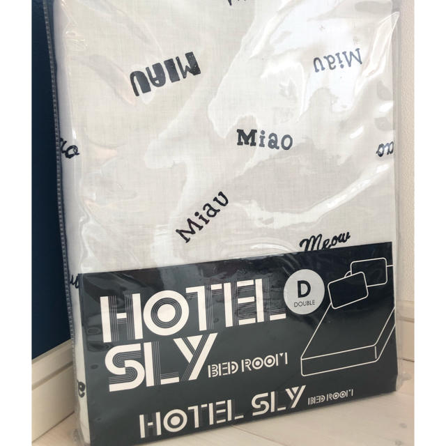 SLY(スライ)のレア HOTEL SLY ベッドカバー ピローケース ダブル 新品未使用 インテリア/住まい/日用品の寝具(シーツ/カバー)の商品写真