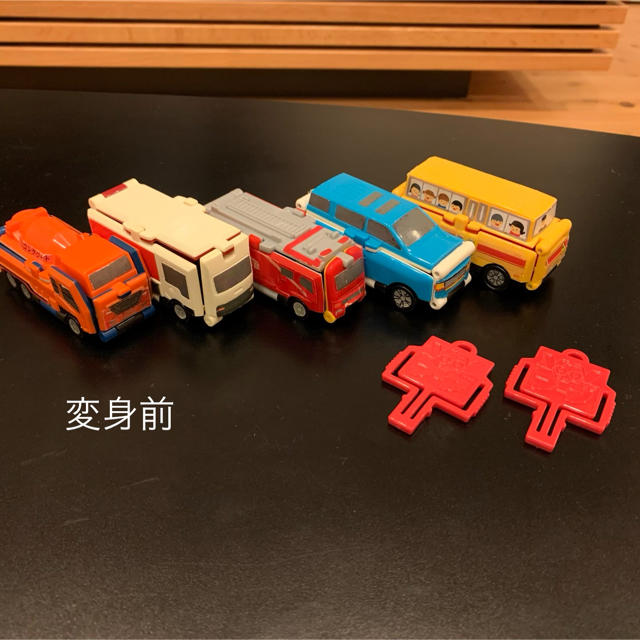 BANDAI(バンダイ)のvoovハッピーセット5台セット　バンダイ キッズ/ベビー/マタニティのおもちゃ(電車のおもちゃ/車)の商品写真