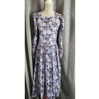 Laura Ashley 専用 大変美品 訳あり ローラ アシュレイ 英国製ヴィンテージワンピース の通販 By プロフ必読 Nao ローラアシュレイならラクマ Laura Ashley 専用 大変美品 訳あり ローラ アシュレイ 英国製ヴィンテージワンピース の通販 By プロフ必読 Nao ローラアシュレイならラクマ