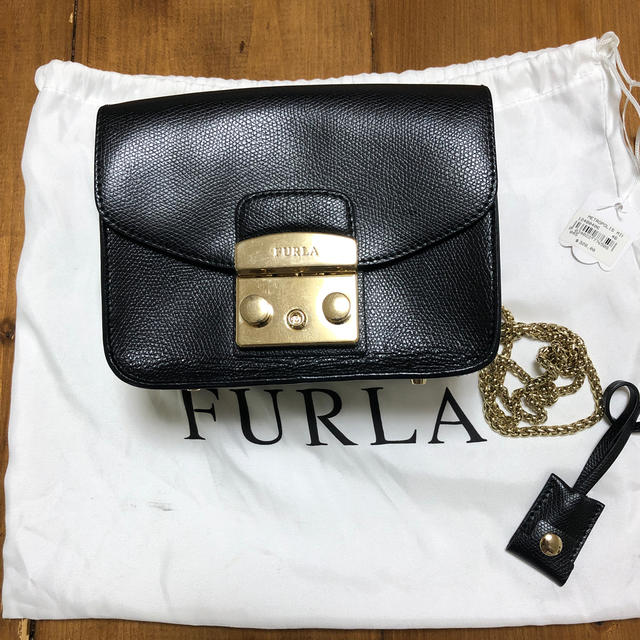 Furla(フルラ)のFURLA メトロポリス　ブラック レディースのバッグ(ショルダーバッグ)の商品写真