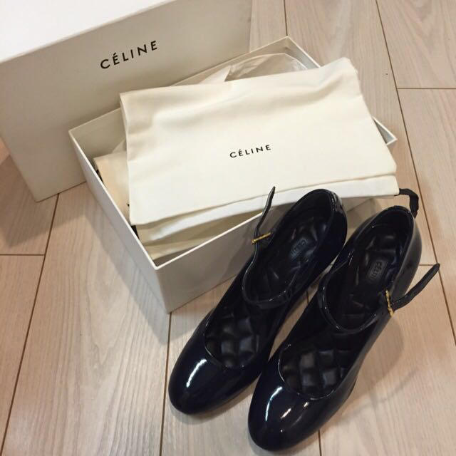 celine(セリーヌ)のセリーヌネイビーグリーンパテントパンプス レディースの靴/シューズ(ハイヒール/パンプス)の商品写真